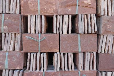 庫存建材雞血紅蘑菇石,雞血紅平板,雞血紅廠家批發零售圖片_高清圖_細節圖-邢臺縣誠磊石材(個體經營) -